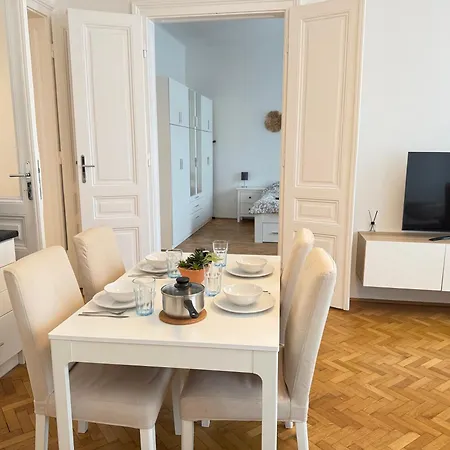 Stilvolles Zentrales Im Schoensten Wiens - Free Parking Apartmán Vídeň