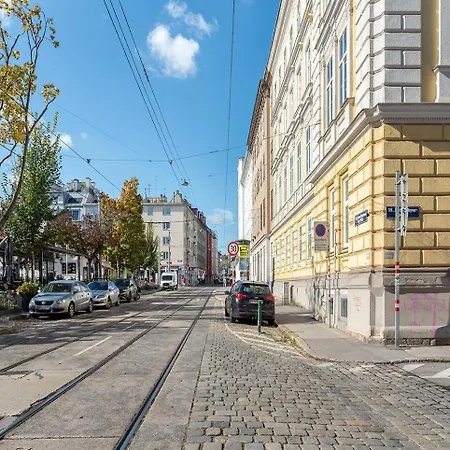 Gruen, Zentral Und Ruhig - In Bester Lage Apartment *