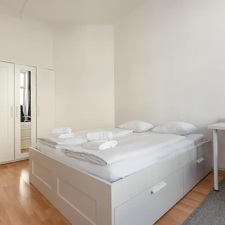 Gruen, Zentral Und Ruhig - In Bester Lage Apartment