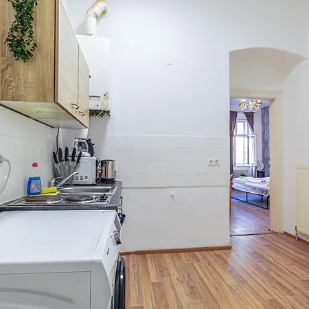 Living, Suburban Feel 1br Apt. At Prime Spot Apartment Vienna