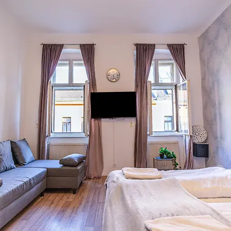 Apartment Living, Suburban Feel 1br Apt. At Prime Spot *