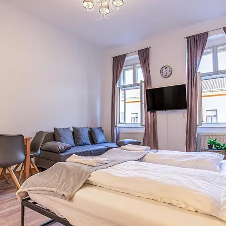 Living, Suburban Feel 1br Apt. At Prime Spot Vienna