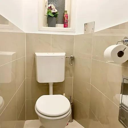 Apartment Premium With Terrace - Free Parking *