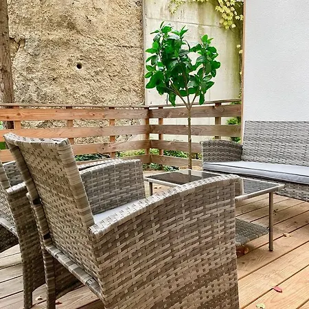 Apartment Premium With Terrace - Free Parking *
