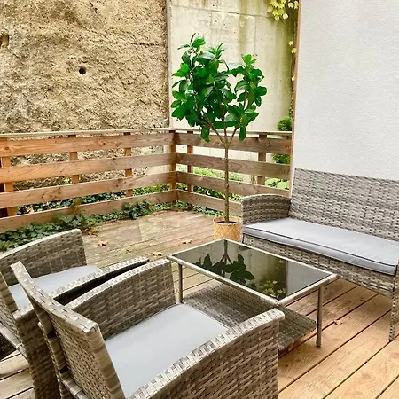 Premium With Terrace - Free Parking Apartment