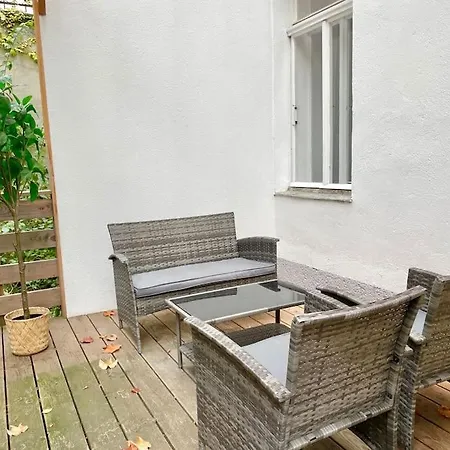 Premium With Terrace - Free Parking Apartment *