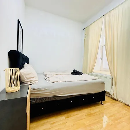 10 Bedroom For Groups, 8-min To Rathausplatz Viena