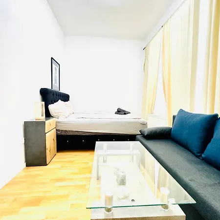 10 Bedroom For Groups, 8-min To Rathausplatz