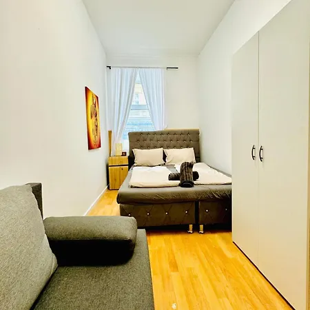 Apartamento 10 Bedroom For Groups, 8-min To Rathausplatz *