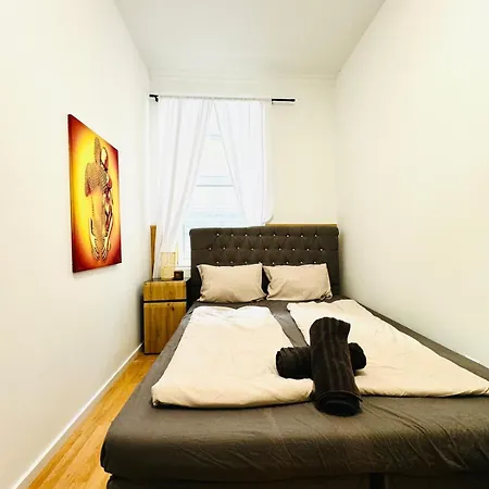 Apartamento 10 Bedroom For Groups, 8-min To Rathausplatz *