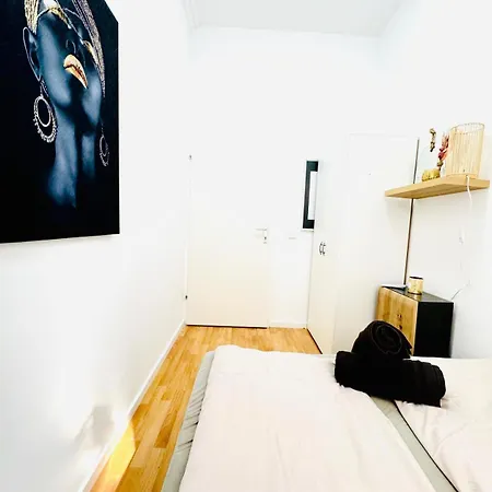 Apartamento 10 Bedroom For Groups, 8-min To Rathausplatz *