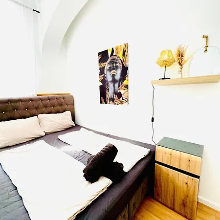 10 Bedroom For Groups, 8-min To Rathausplatz Apartamento *