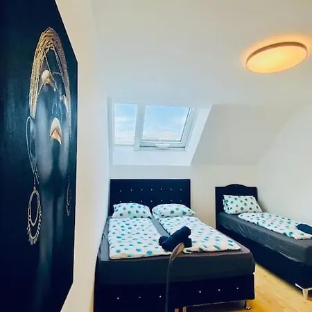 Lovely 2br And 1lr Apt, Up To 10p, Very Central Apartment Vienna