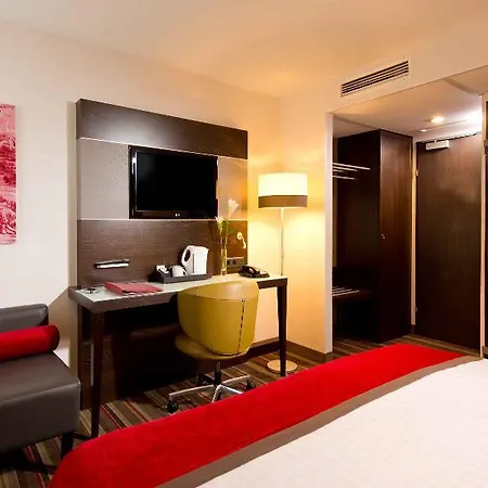Leonardo Westbahnhof 4* Βιέννη