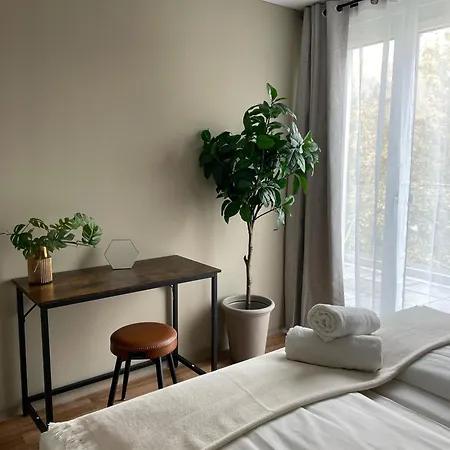 Nest * Bécs