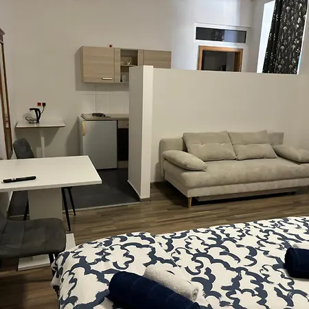 Grey Palazzo 1050 * Viena
