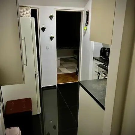 Super Apartment *