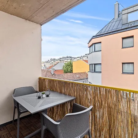 Free Parking I Balcony I 5 Min To Train Station * Bécs