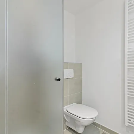 Apartman Free Parking I Balcony I 5 Min To Train Station Bécs