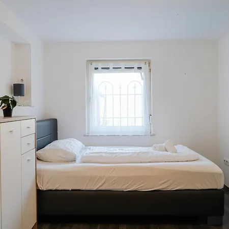 Spacious House With 5 *