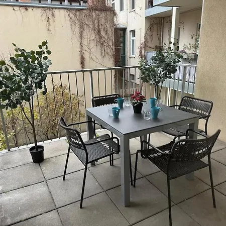 Apartamento Fuer 4 Beim Westbahnhof *