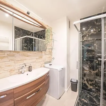 Big Luxury 3br Near Center Апартаменты *