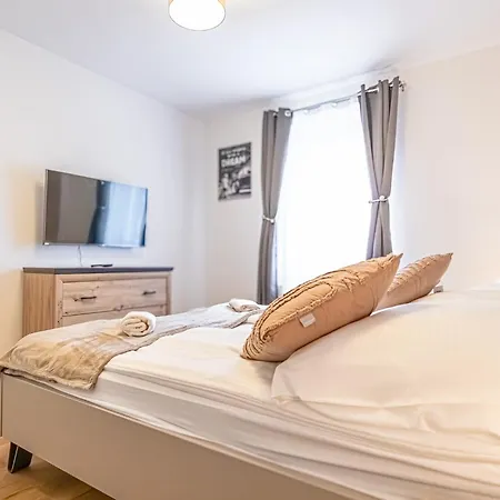 Apartament Charming 1br And 1lr Modern Design Donaustadt *