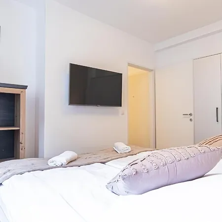 Charming 1br And 1lr Modern Design Donaustadt