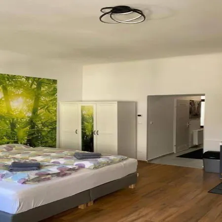 Apartment & Near Reumannplatz *