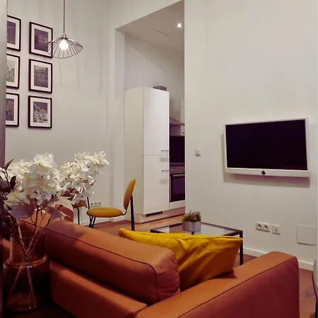 West Center Apartament Viena