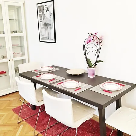 Mariahilfer * Vienna