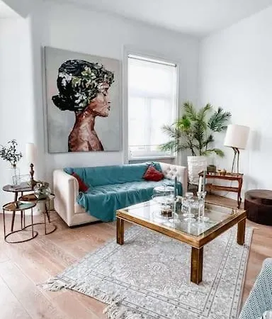 Designer Flat, Fully Furnished & Sunny Apartment Vienna