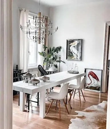 Apartment Designer Flat, Fully Furnished & Sunny