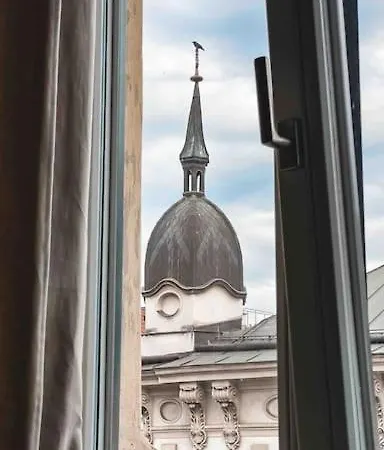 Designer Flat, Fully Furnished & Sunny Apartment Vienna