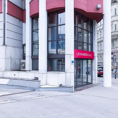 Leonardo Westbahnhof