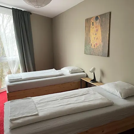 Hostel Nest *