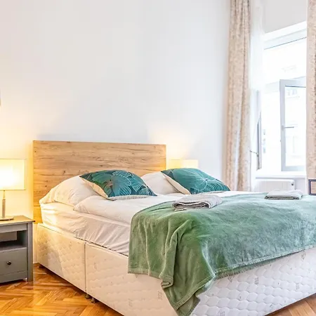 Convenient 3-br Shared Apt, 15 Min To Landstrasse Hub * Wien