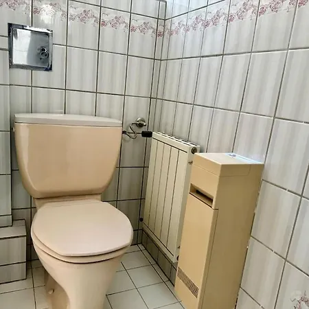 110 M2 Sunny & Long Term - Free Parking *