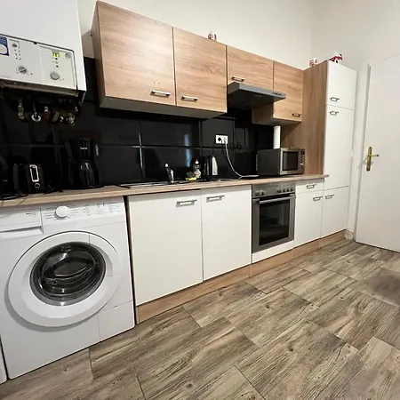 Comfortable 3br Prime Location In Apartment Vienna