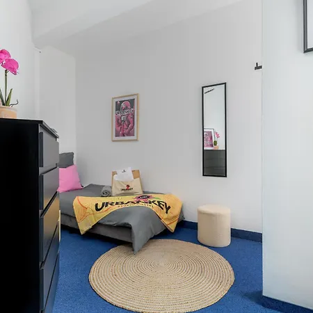 Urbankey - Neubau Hostel *