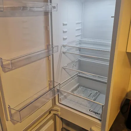 Central - 2 Bdrm *