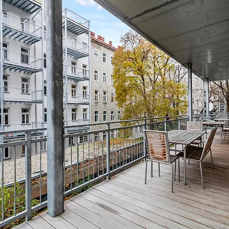 Apartment Balkon I Close To S-bahn I 5 Minutes To Mall
