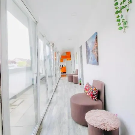 Appartamento Central 4br Shared With Terrace 10-min Walk To Augarten Vienna