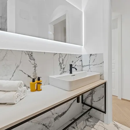 Door No 5 By Gt7 Hospitality Appartement *