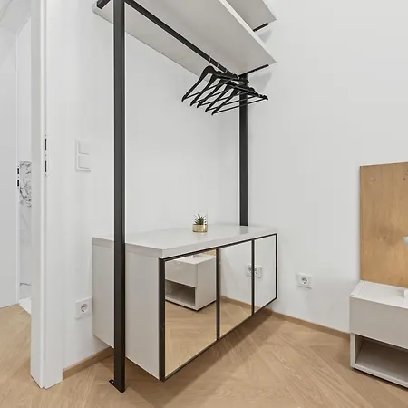 Door No 5 By Gt7 Hospitality Wenen