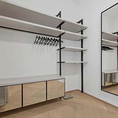 Door No 5 By Gt7 Hospitality Appartement *