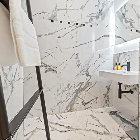 Door No 5 By Gt7 Hospitality Appartement *