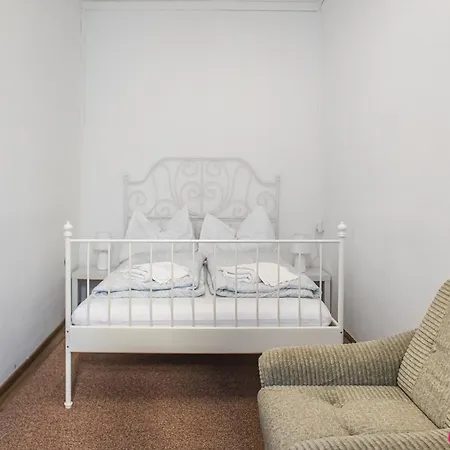 Spacious 2br Near Millennium & Danube
