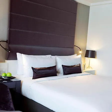 Renaissance Schoenbrunn 4*
