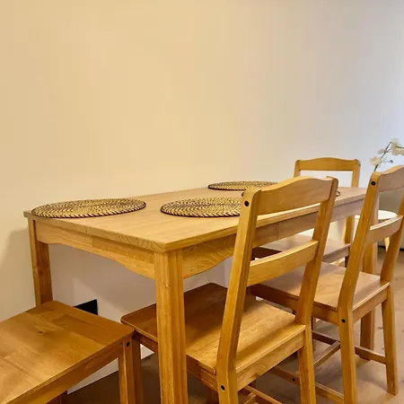 Апартаменты Stylish Modern With Terrace & Free Parking